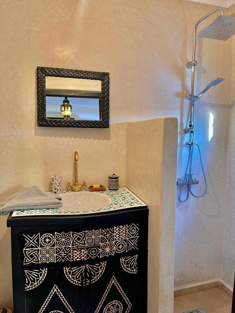 رياد رياض تاشاشاقا